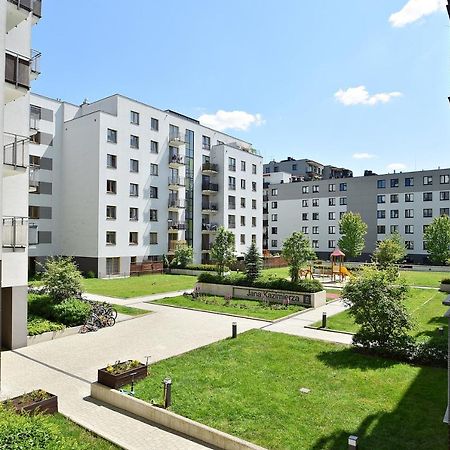Wola Apartment Varsóvia Exterior foto